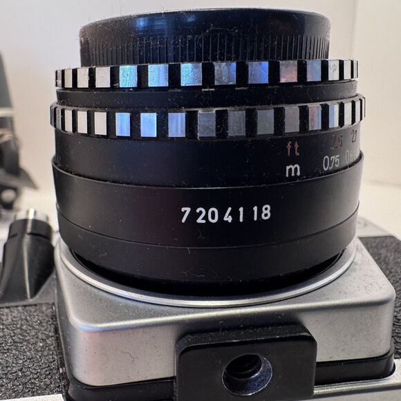 Praktica LB2 35mm Film Camera, Meyer Lens, Pentacon Case, Vintage Strap - Picture 7 of 14